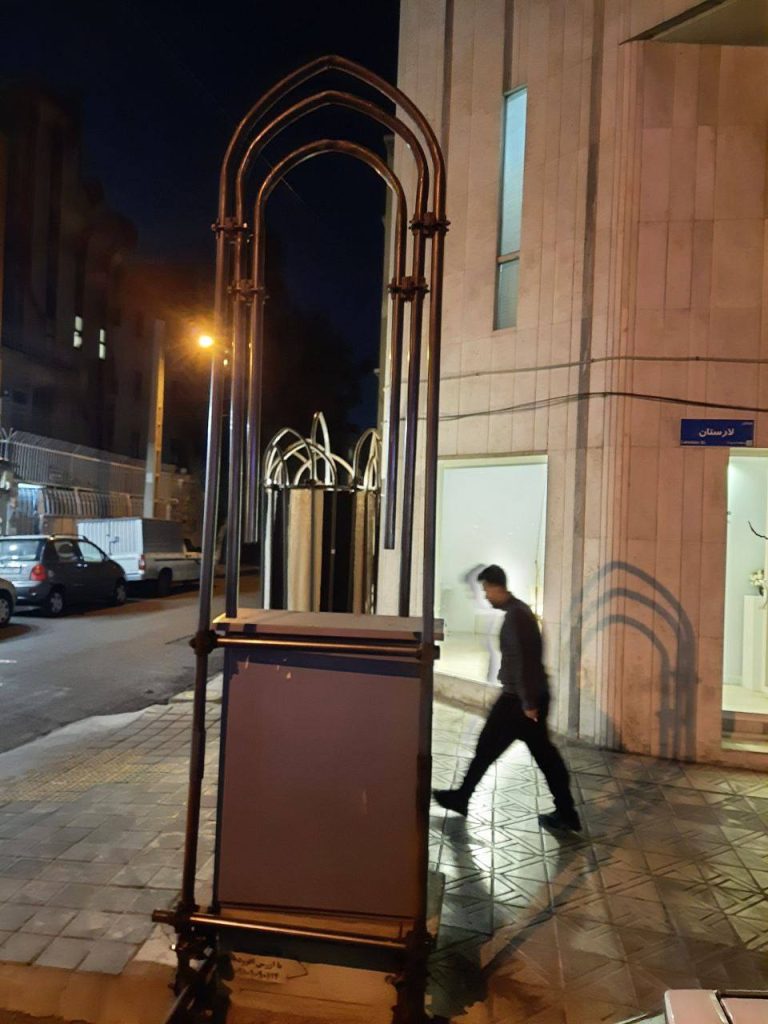 IN BETWEEN - INSTALLATION VIEWS